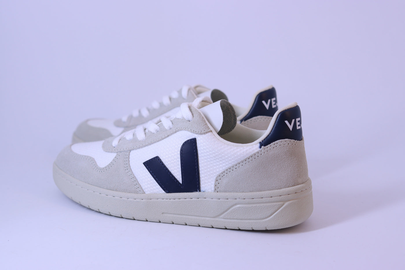 Tênis Feminino Veja V-10 B-Mesh White Nautico Pierre