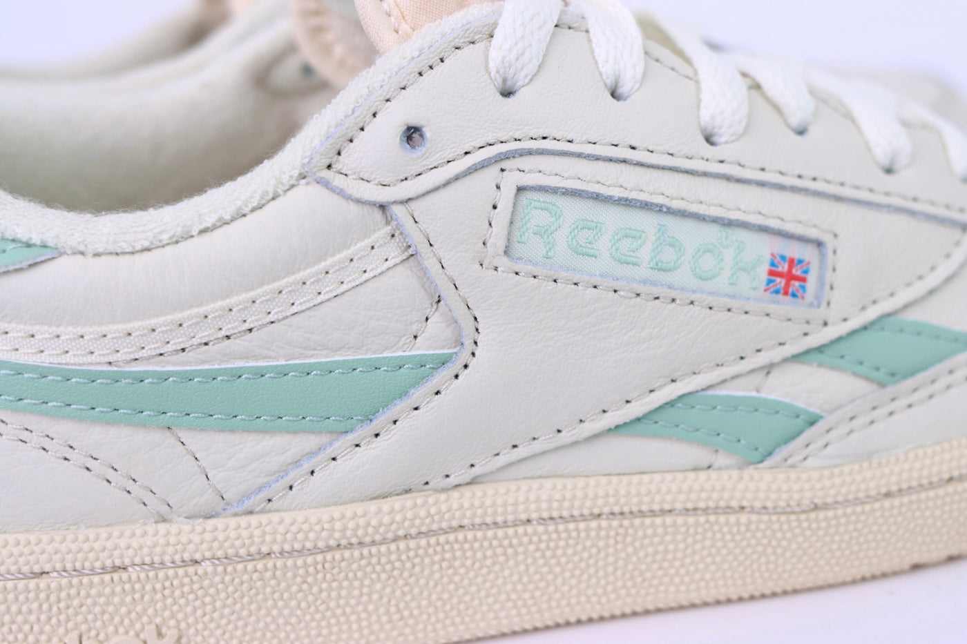 Tênis Feminino Reebok Club C 85 Revenge Vintage Verde