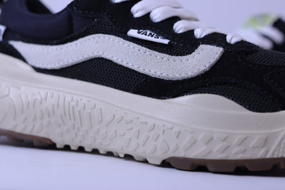 Tênis Feminino Vans Ultrarange VR3 Preto
