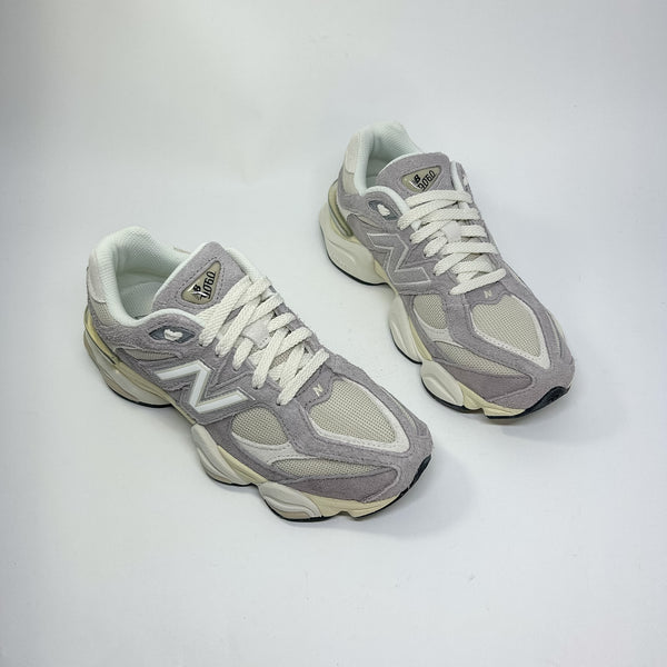 Tênis New Balance 9060 Rosa Claro Bege