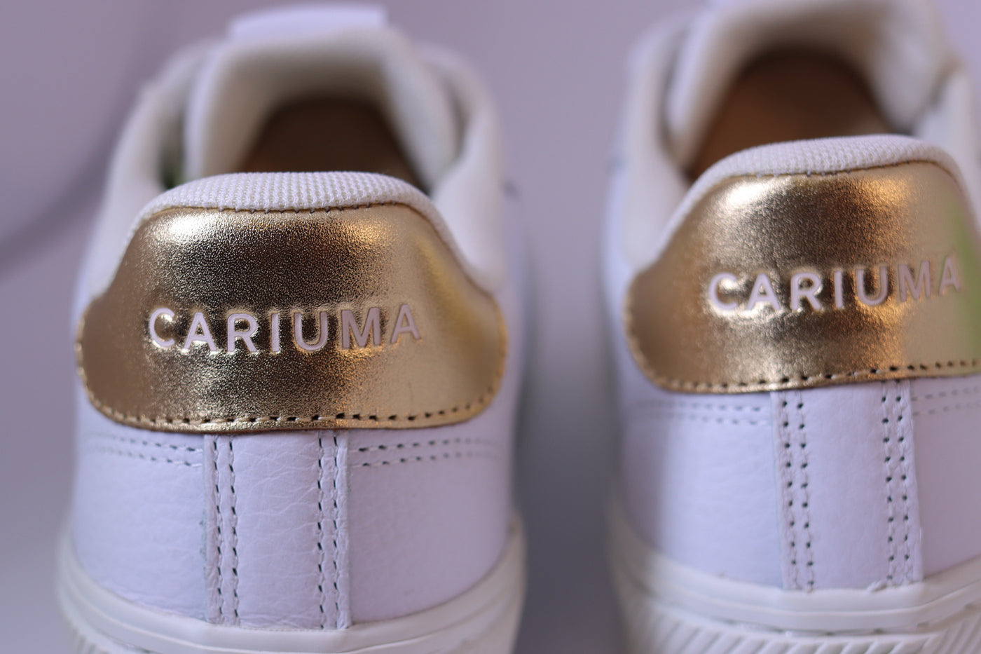Tênis Feminino Cariuma Salvas White/Gold