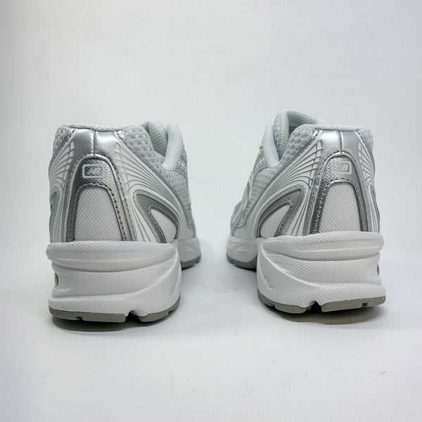 Tênis New Balance 740 Branco Prata