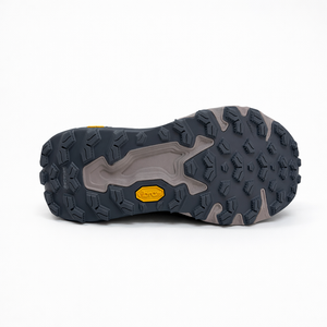 Tênis New Balance Fresh Foam x Hierro V9 Bege Claro / Cinza