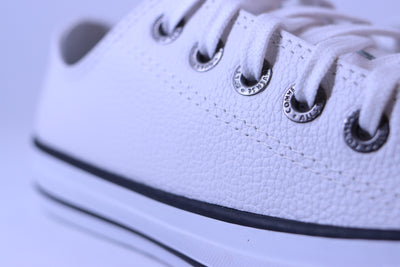 Tênis Feminino Converse Chuck Taylor All Star Couro Branco – Cano Baixo