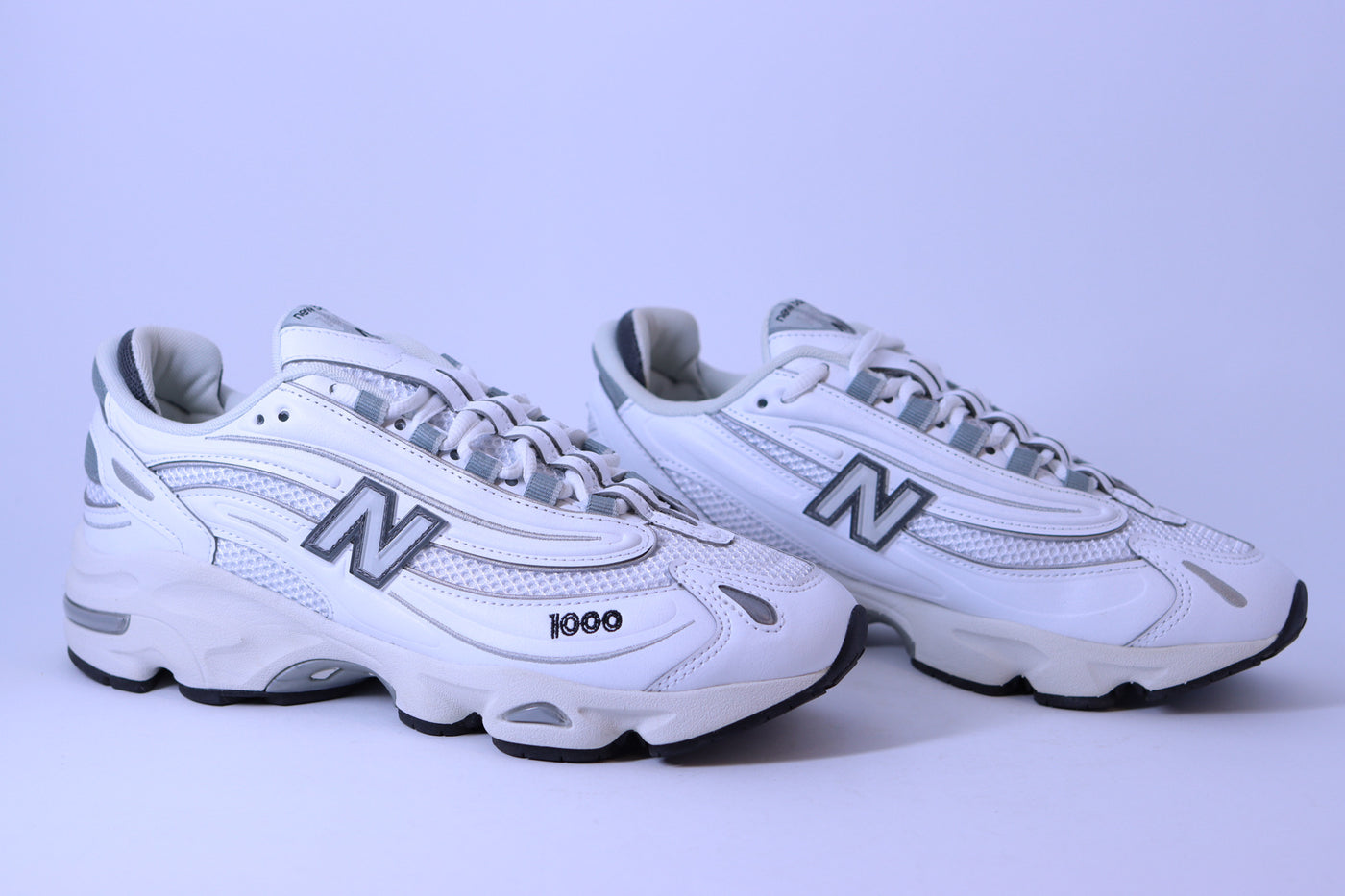 Tênis Feminino New Balance 1000 Branco