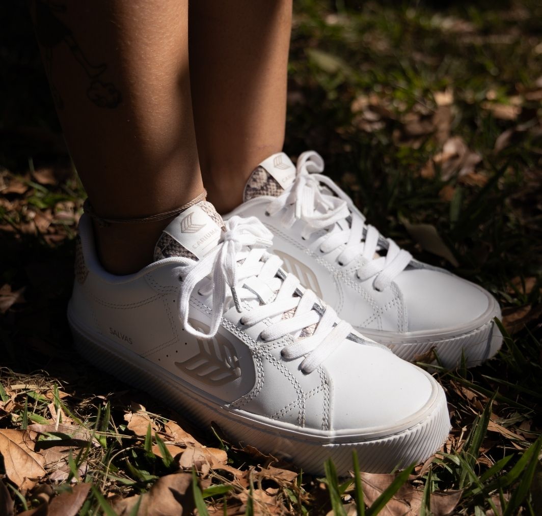 Tênis Feminino Cariuma Salvas – White Snake