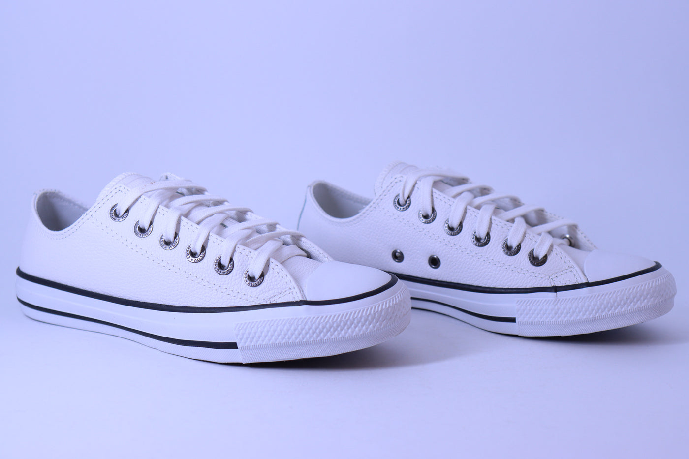 Tênis Feminino Converse Chuck Taylor All Star Couro Branco – Cano Baixo