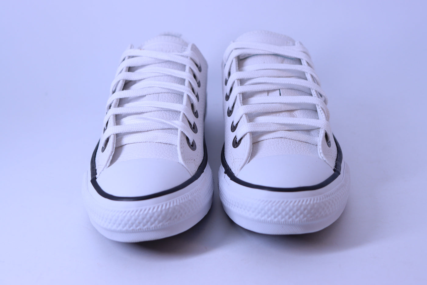Tênis Feminino Converse Chuck Taylor All Star Couro Branco – Cano Baixo
