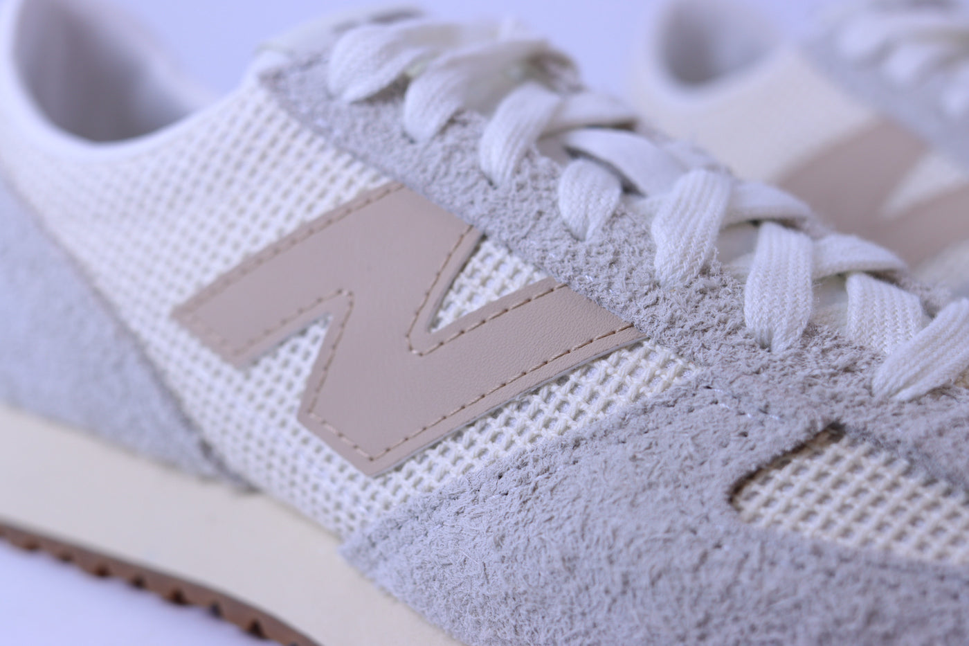 Tênis Feminino New Balance 471 Angora / Flat Taupe