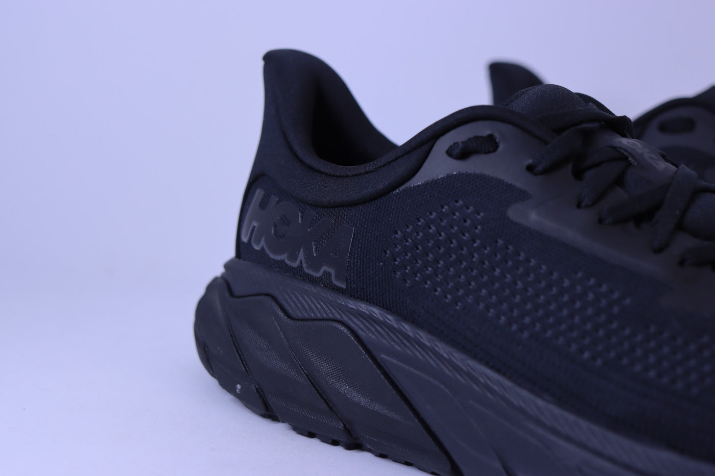 Tênis Hoka Arahi 7 – All Black