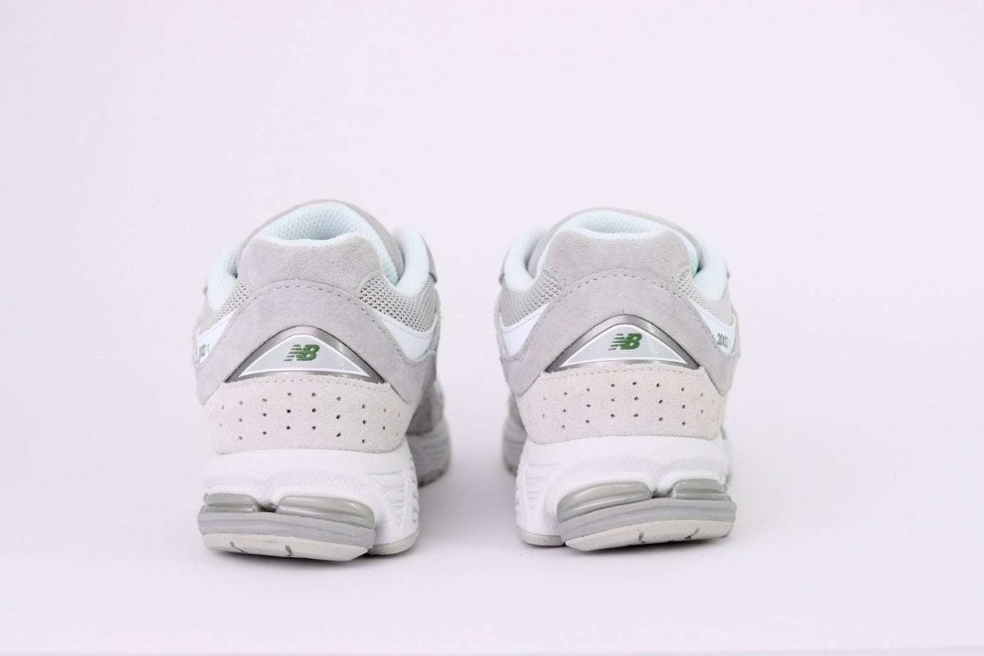 Tênis Feminino New Balance 2002R Rain Cloud