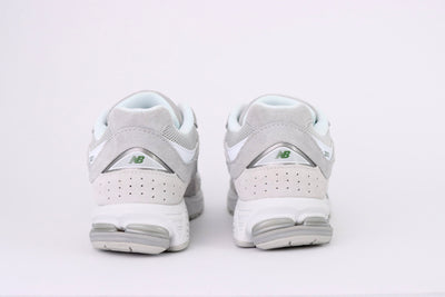 Tênis Feminino New Balance 2002R Rain Cloud