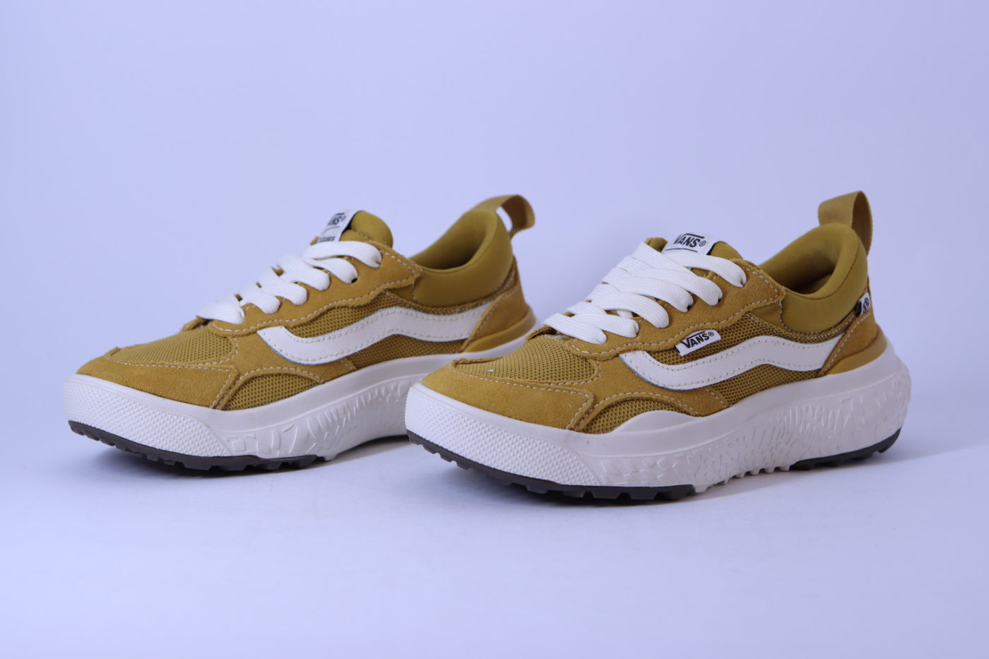 Tênis Feminino Vans Ultrarange Neo Vr3 Yellow