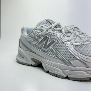 Tênis New Balance 740 Branco Prata