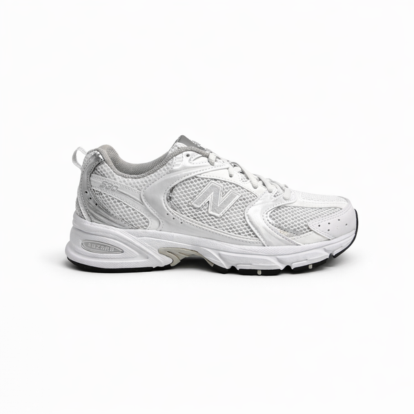 Tênis New Balance 530 Branco e Prata