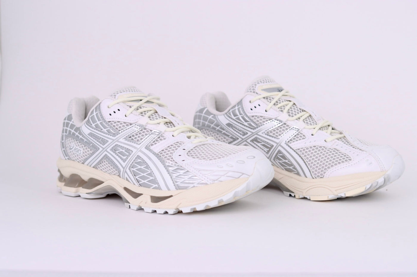 Tênis Feminino Asics GEL-NIMBUS 10.1 White Pure Silver
