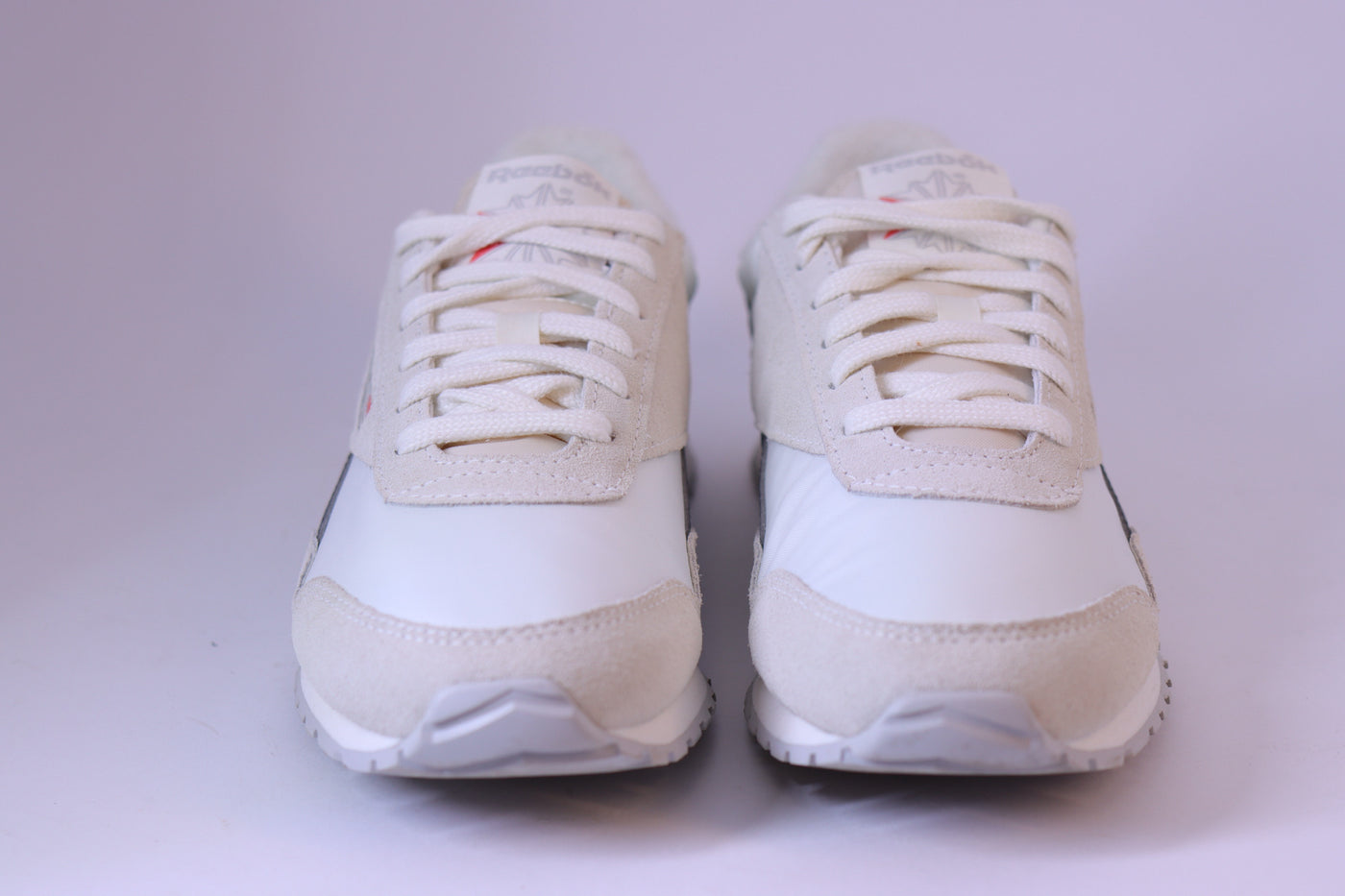 Tênis Feminino Reebok Classic AZ Branco/Preto