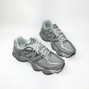 Tênis New Balance 9060 Cinza Metálico