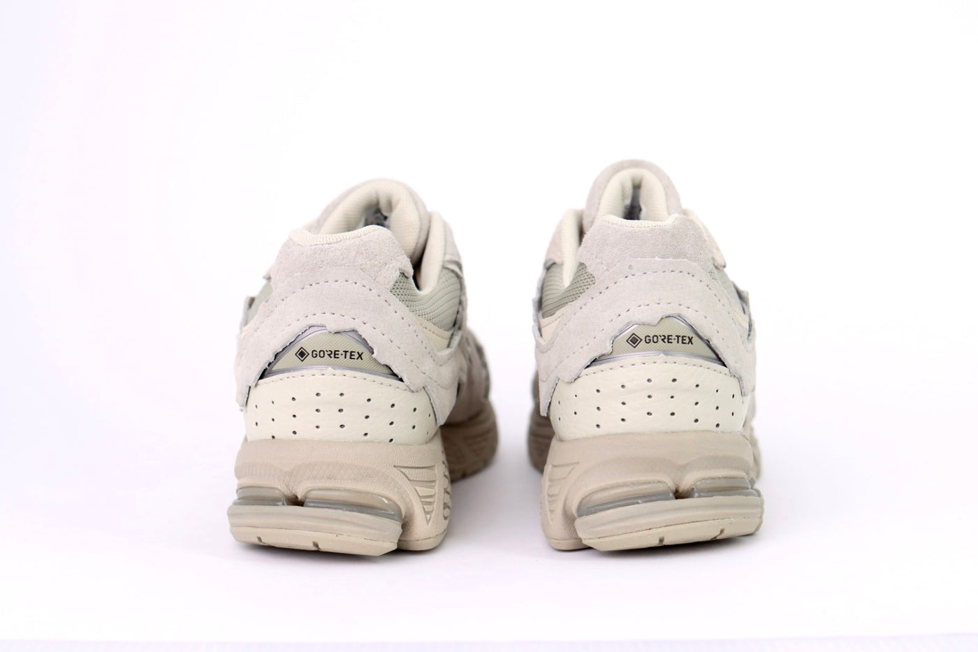 Tênis Feminino New Balance 2002R GORE-TEX® Sandstone