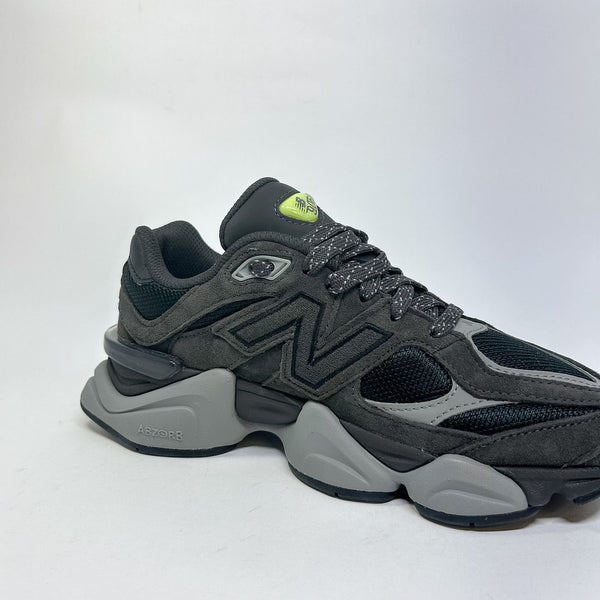 Tênis New Balance 9060 CORDURA® Preto Verde Claro