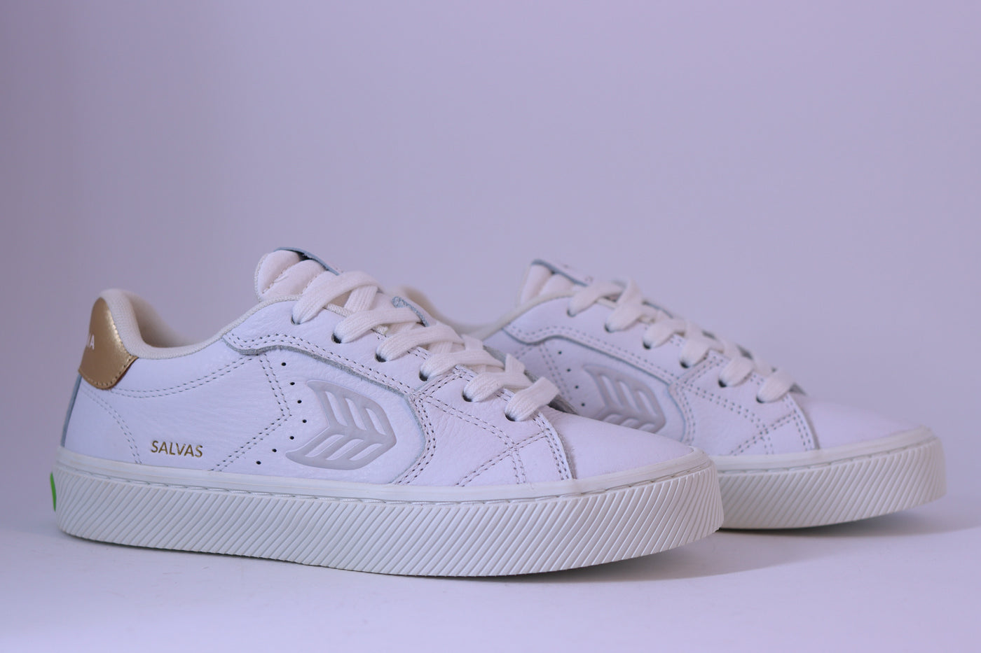 Tênis Feminino Cariuma Salvas White/Gold