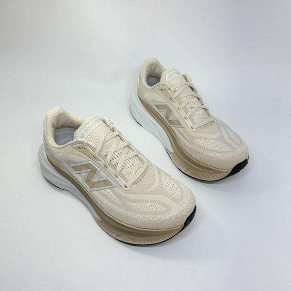 Tênis New Balance Fresh Foam x More V6 Bege Dourado