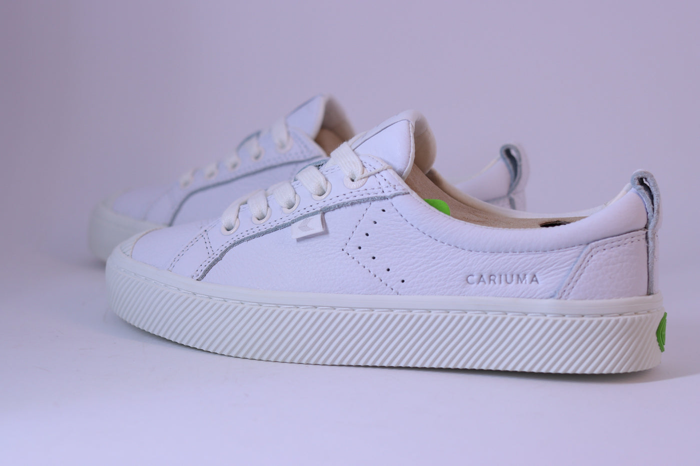 Tênis Feminino Cariuma Oca Low – All White Leather