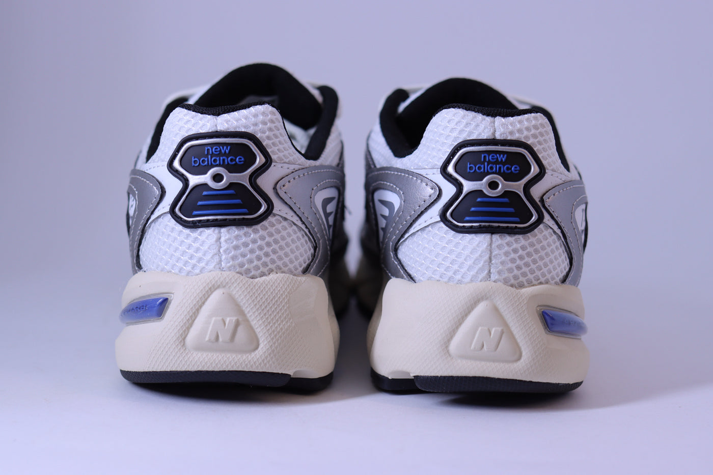 Tênis Feminino New Balance 725 Branco/Azul