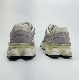 Tênis New Balance 9060 Rosa Claro Bege
