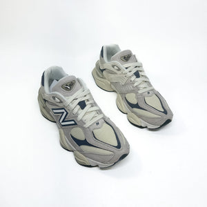 Tênis New Balance 9060 Bege Azul Marinho