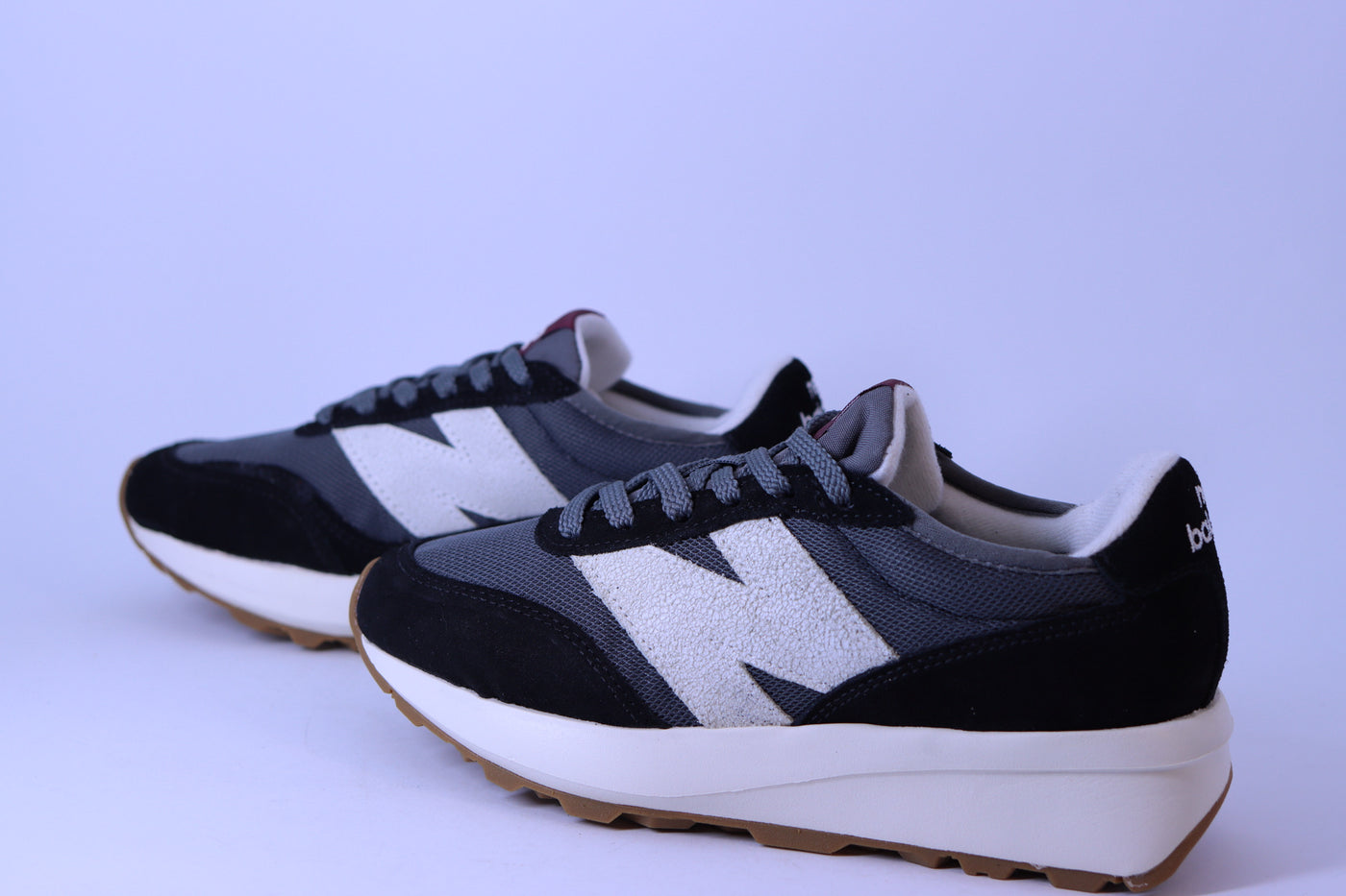 Tênis Feminino New Balance 370v1 Preto