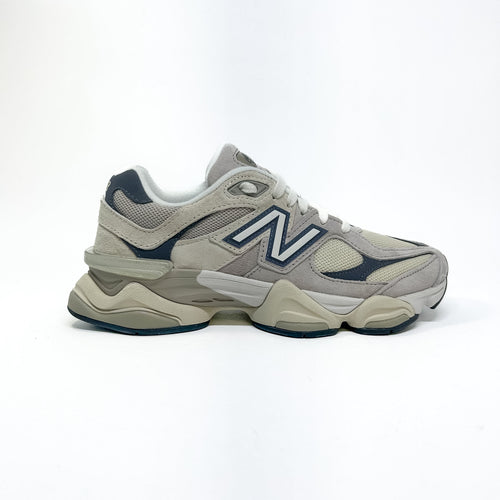 Tênis New Balance 9060 Bege Azul Marinho