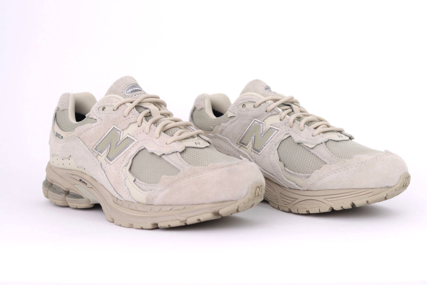 Tênis Feminino New Balance 2002R GORE-TEX® Sandstone