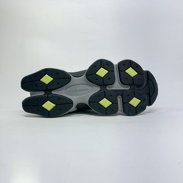 Tênis New Balance 9060 CORDURA® Preto Verde Claro