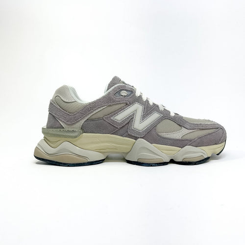 Tênis New Balance 9060 Rosa Claro Bege
