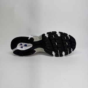 Tênis New Balance 530 Branco e Prata