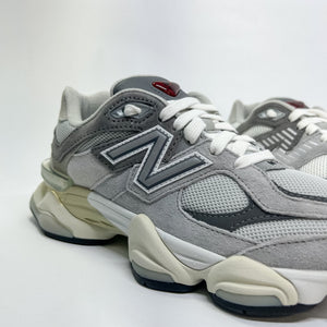 Tênis New Balance 9060 Cinza Castlerock