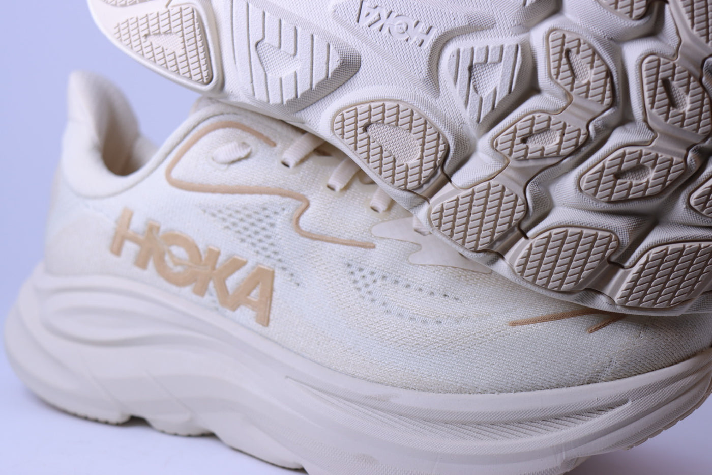 Tênis Feminino Hoka Clifton 10 - – Vanilla Cream