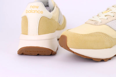 ênis Feminino New Balance 370v1 Amarelo Pastel