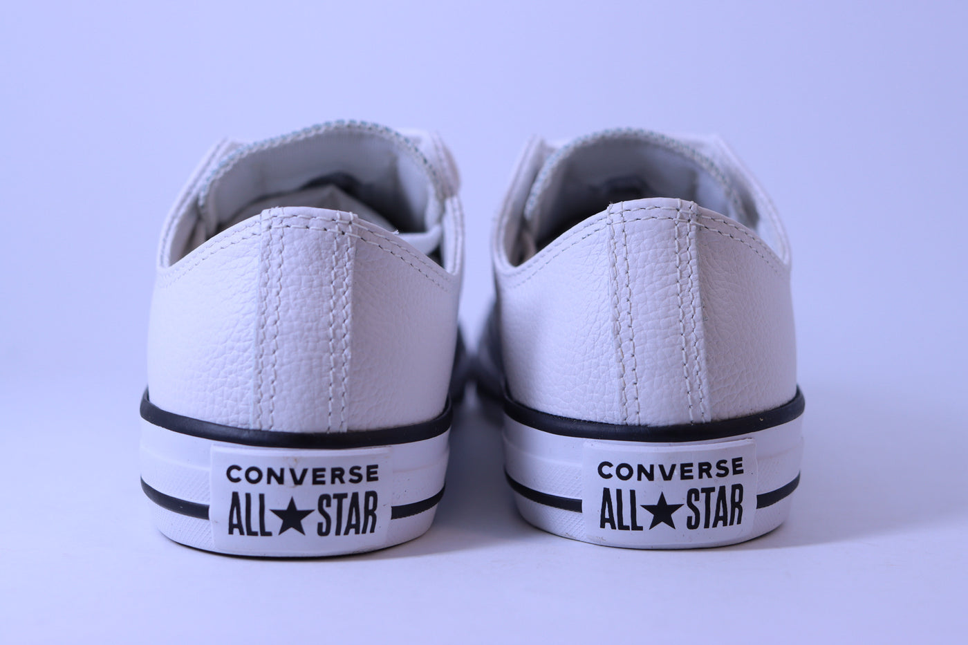 Tênis Feminino Converse Chuck Taylor All Star Couro Branco – Cano Baixo