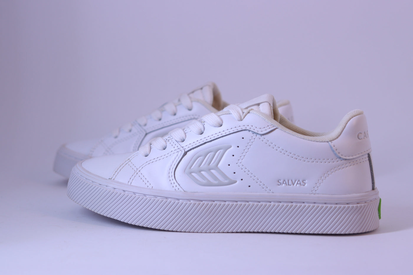 Tênis Feminino Cariuma Salvas - White