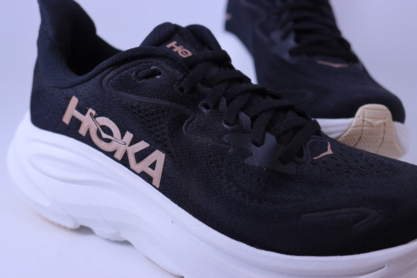 Tênis Hoka Clifton 10