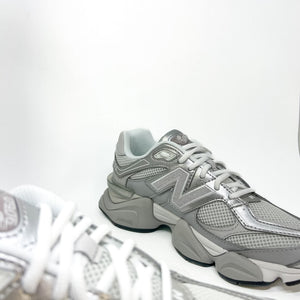 Tênis New Balance 9060 Cinza Metálico