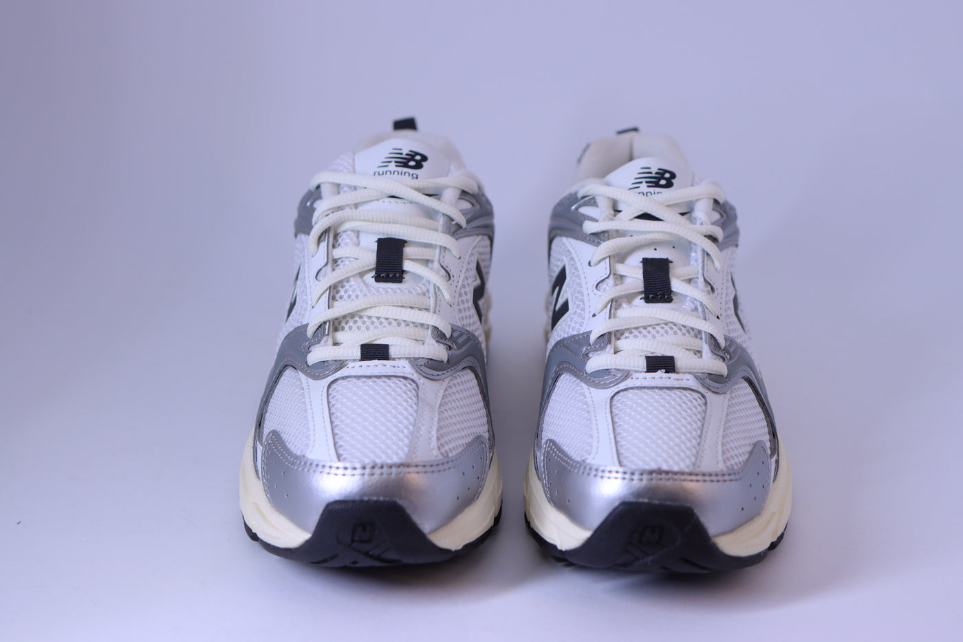 Tênis Feminino New Balance 530 Prata/Prata