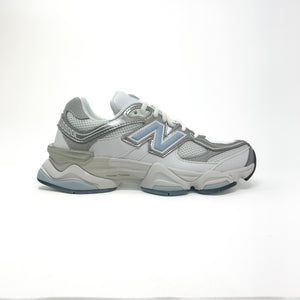 Tênis New Balance 9060 Metalizado Azul