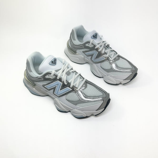 Tênis New Balance 9060 Metalizado Azul