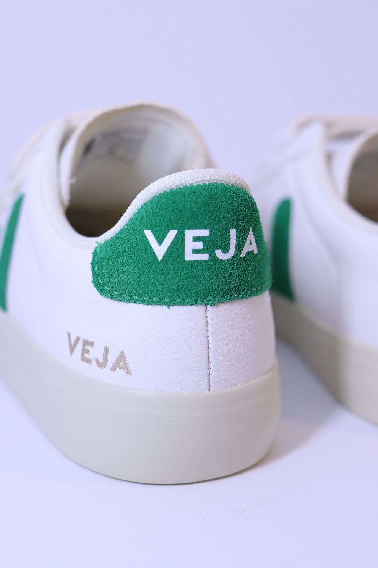 Tênis Feminino Veja Recife Chromefree Leather White Emerald