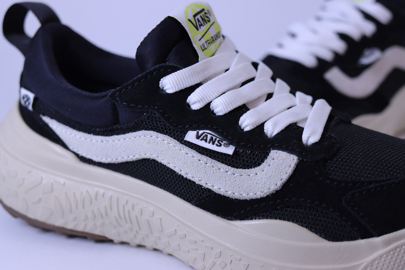 Tênis Feminino Vans Ultrarange VR3 Preto