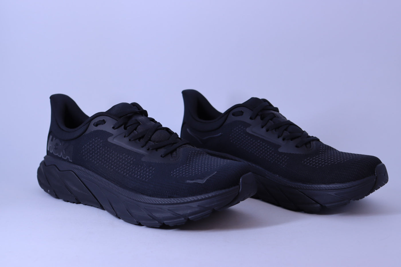 Tênis Hoka Arahi 7 – All Black