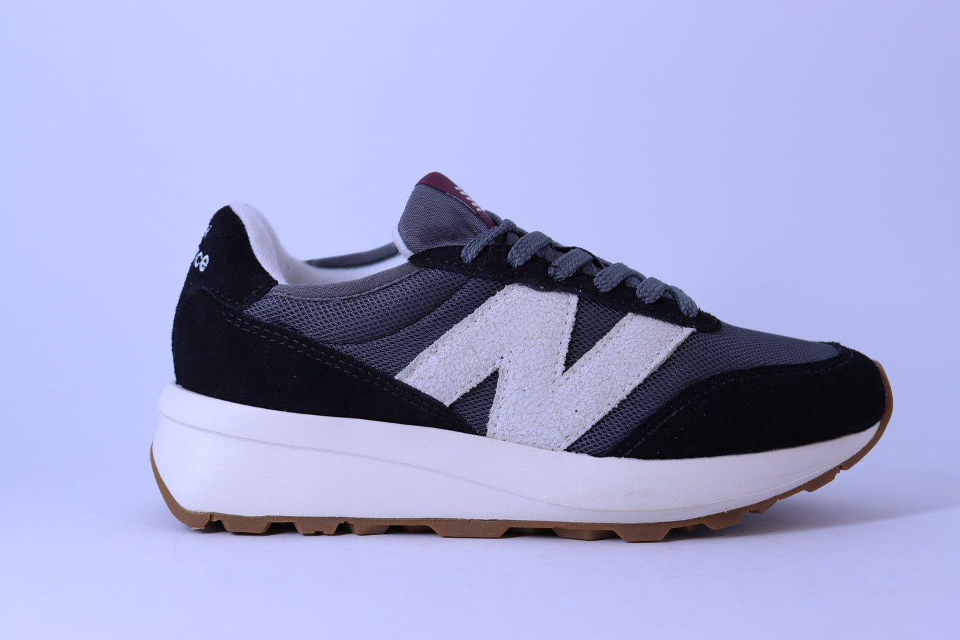 Tênis Feminino New Balance 370v1 Preto